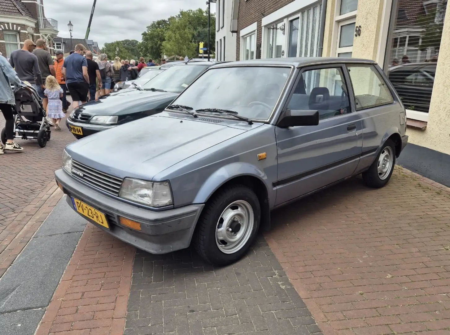 Daihatsu Charade TS - 1