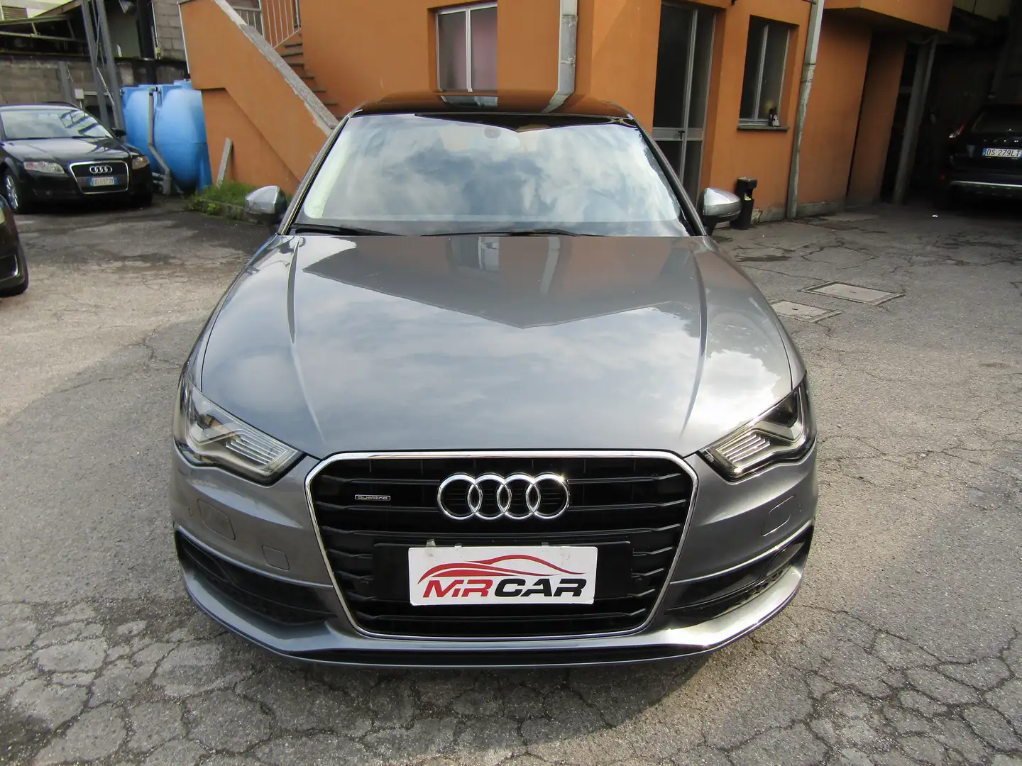 Audi A3 Sportback SPB 2.0 TDi S-LINE SLINE S LINE Gris - 2