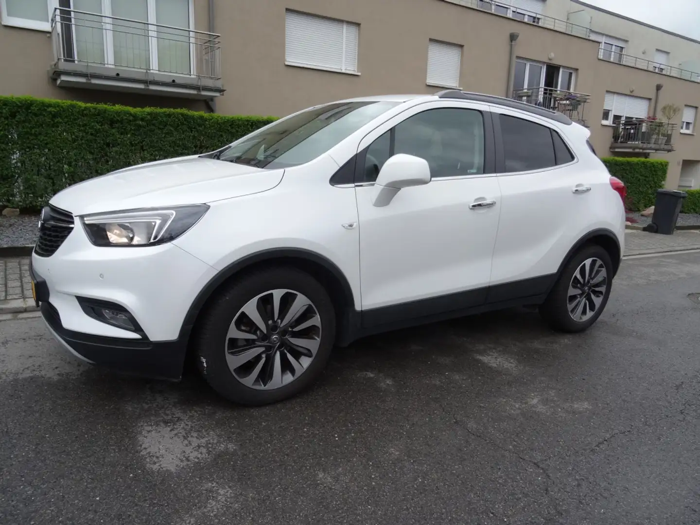 Opel Mokka X 1.4 Turbo Automatik Innovation 140CV Weiß - 1