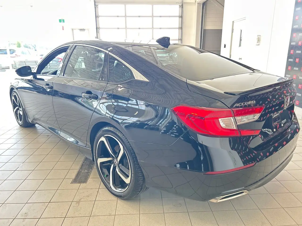 Honda Accord снимка Honda Accord