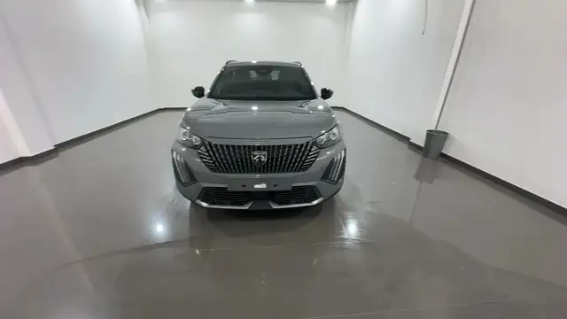 Peugeot 2008 view 8