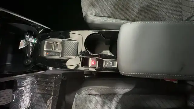 Peugeot 2008 view 18