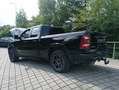 RAM 1500 Ram 1500 Laramie Quad Cab 6'4''-Bed 4x4 Schwarz - thumbnail 4