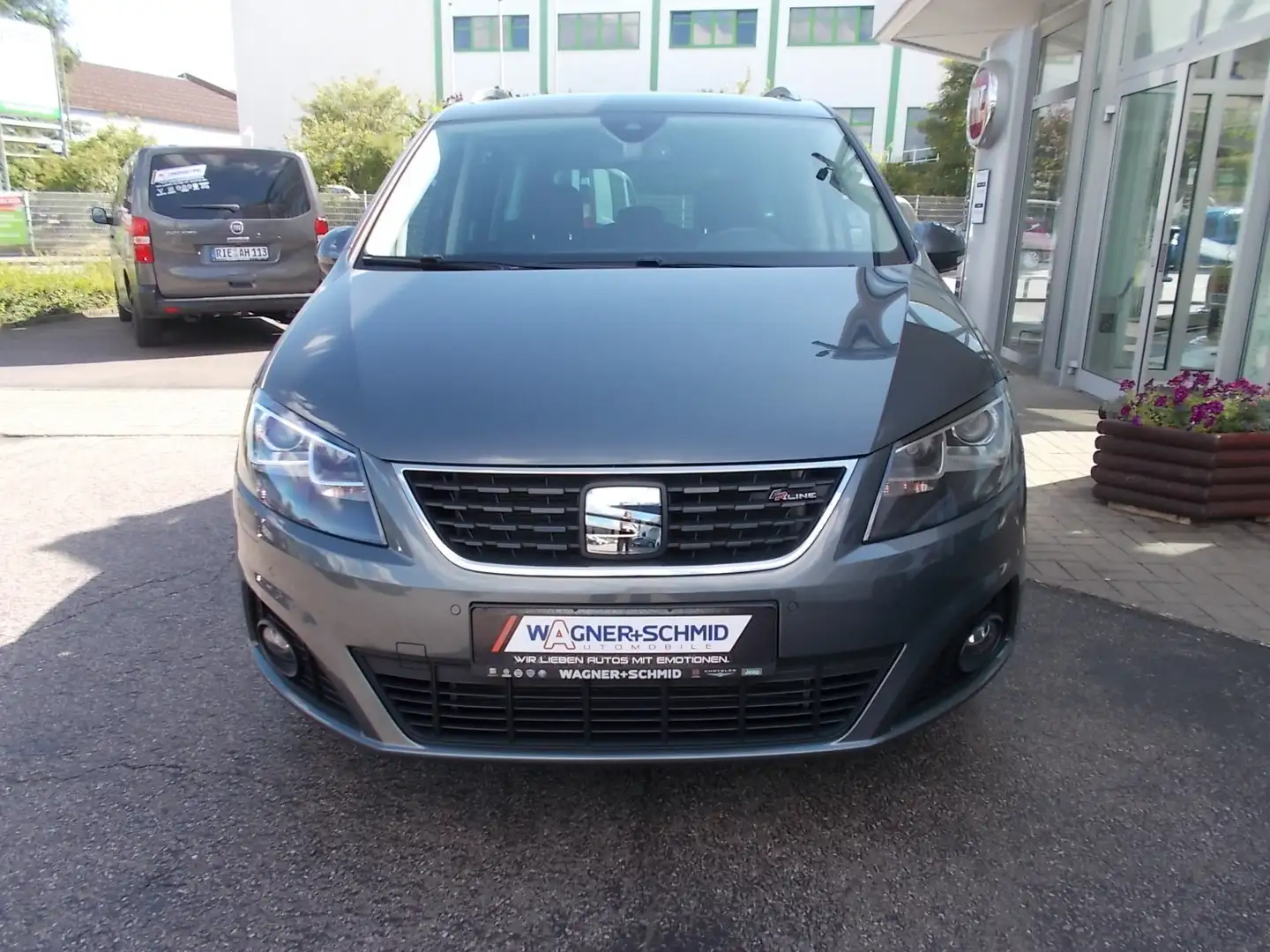 SEAT Alhambra FR-Line 4Drive DSG + AHK + Standheizung Grey - 2