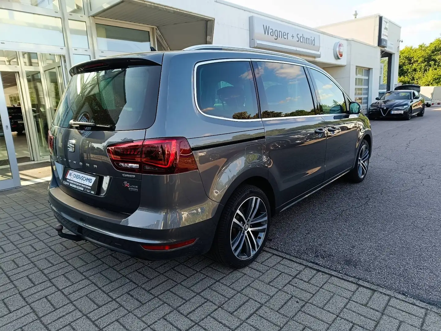 SEAT Alhambra FR-Line 4Drive DSG + AHK + Standheizung Grigio - 2