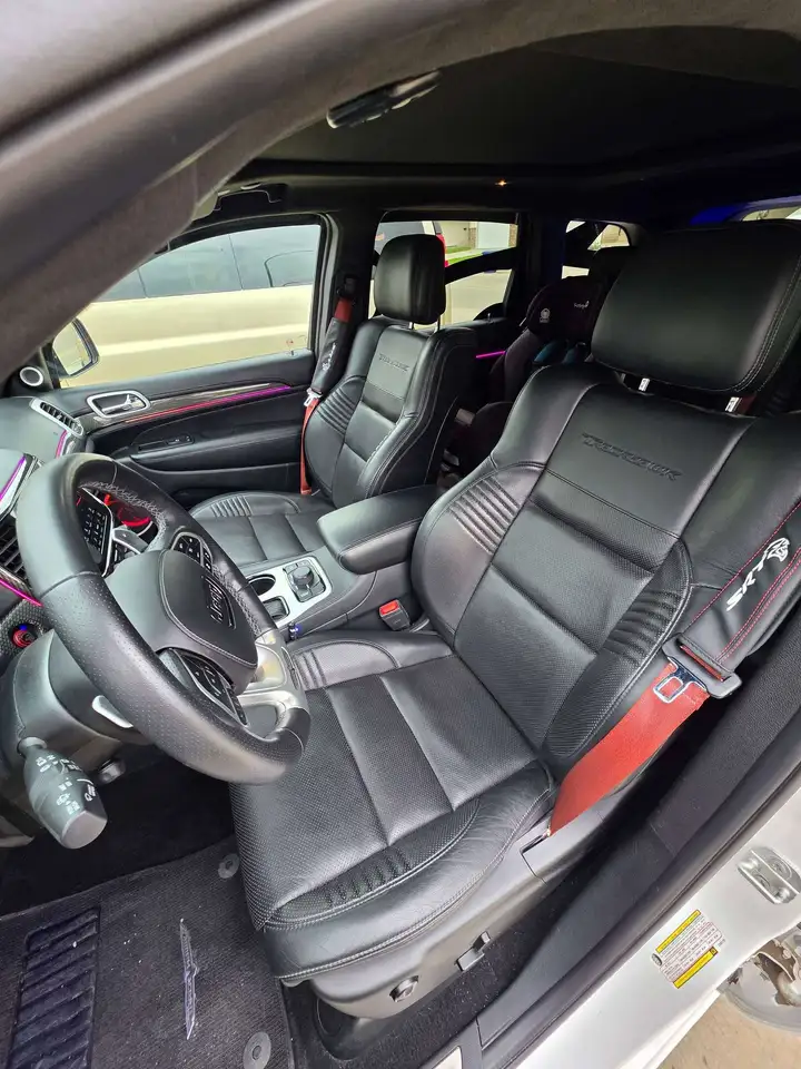 Jeep Grand Cherokee photo Jeep Grand Cherokee