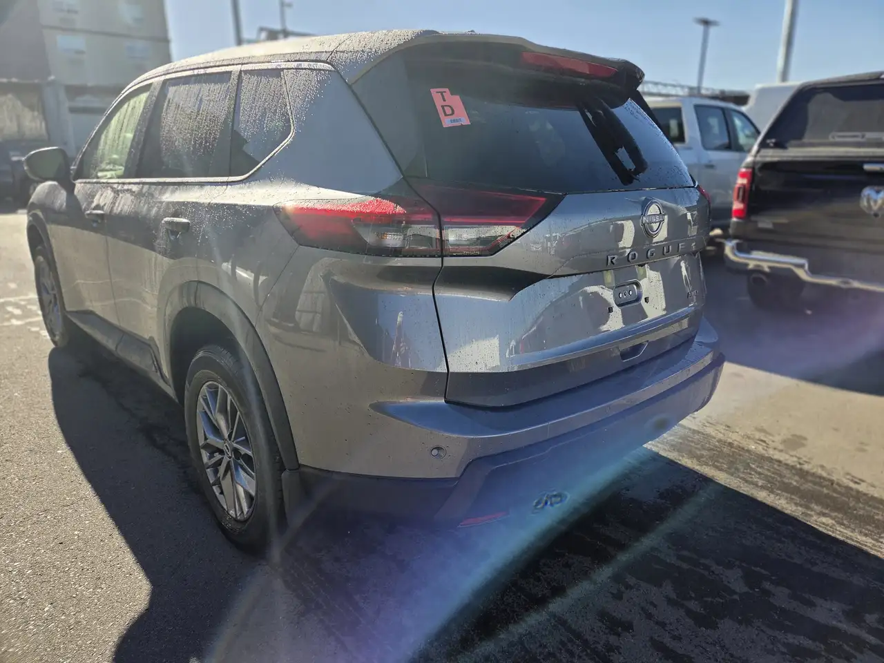 Nissan Rogue снимка Nissan Rogue
