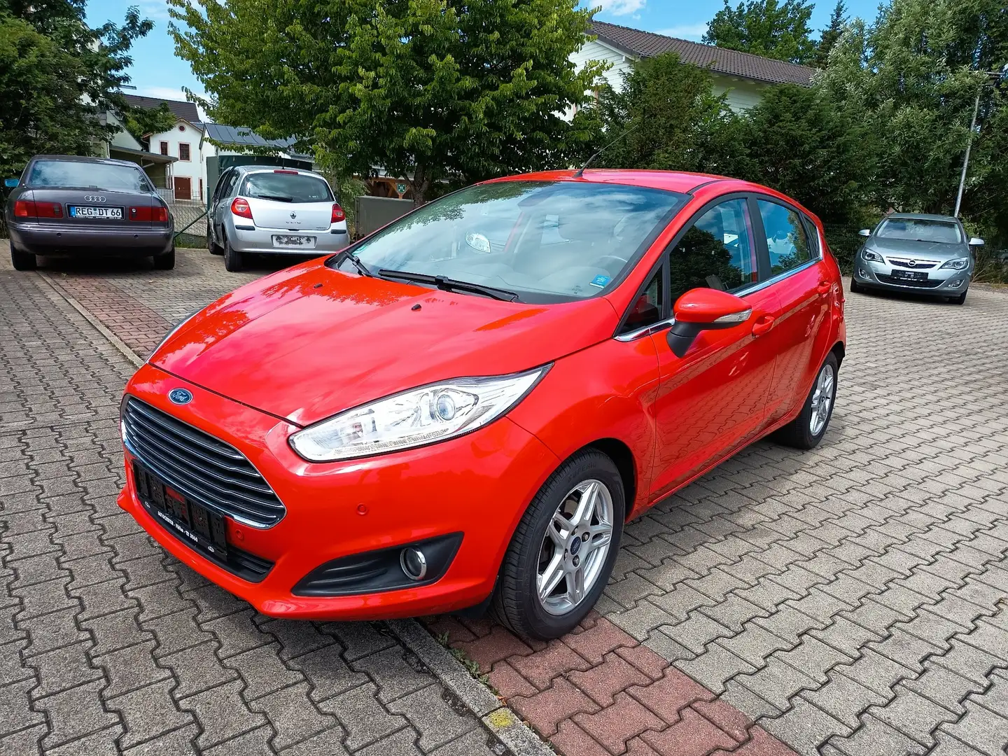 Ford Fiesta 1.0 EcoBoost /5-türig Rot - 1