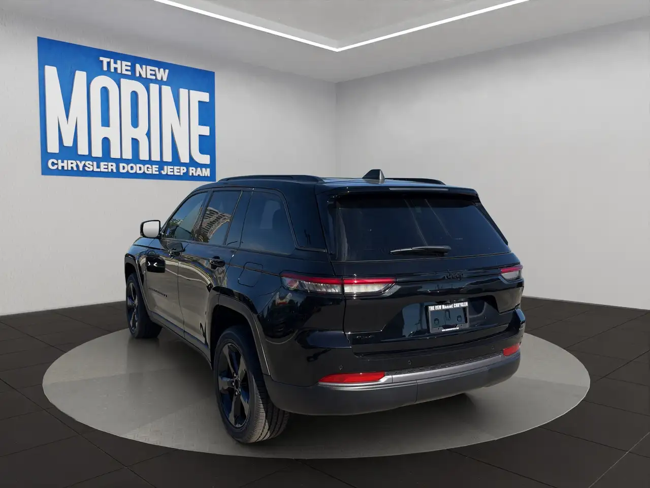 Jeep Grand Cherokee снимка Jeep Grand Cherokee
