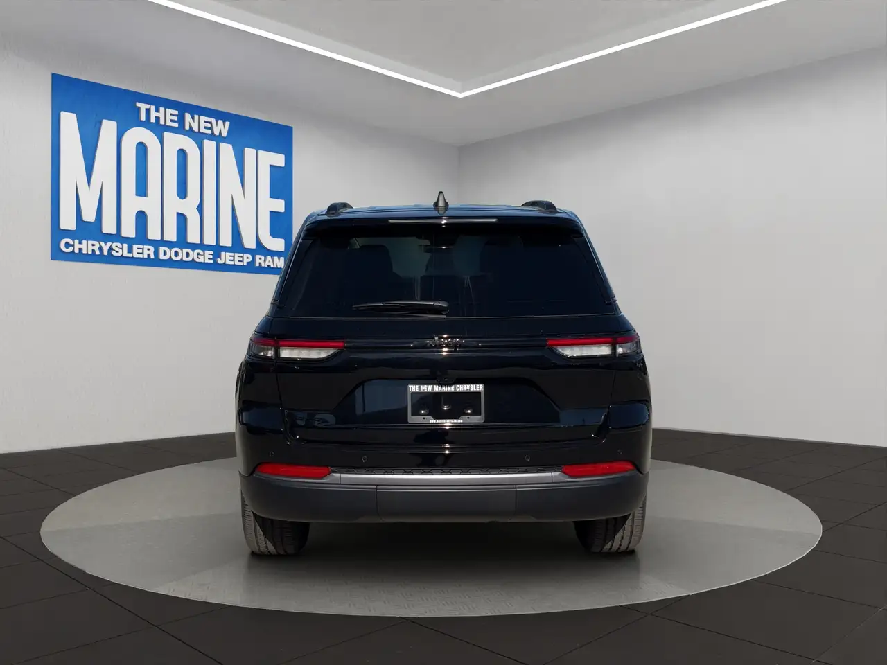 Jeep Grand Cherokee снимка Jeep Grand Cherokee