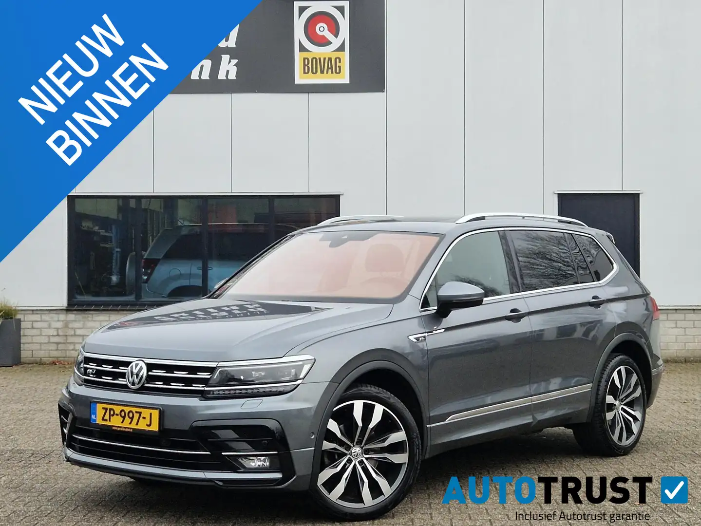 Volkswagen Tiguan Allspace 1.5 TSI Highline R-Line 7p. PANO TREKHAAK ADAPTIVE Gris - 1