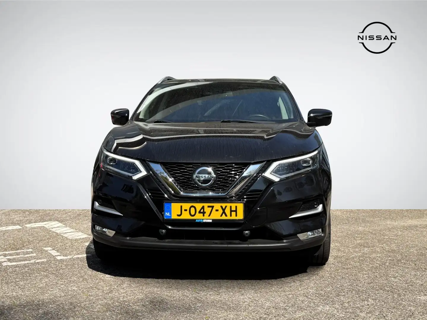 Nissan Qashqai 1.3 DIG-T N-Connecta Design + Vision Pack | Apple Nero - 2