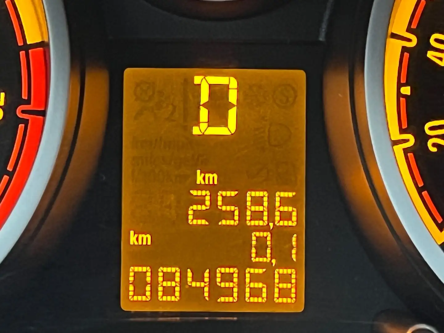 Opel Corsa D Innovation,Tüv neu Braun - 2
