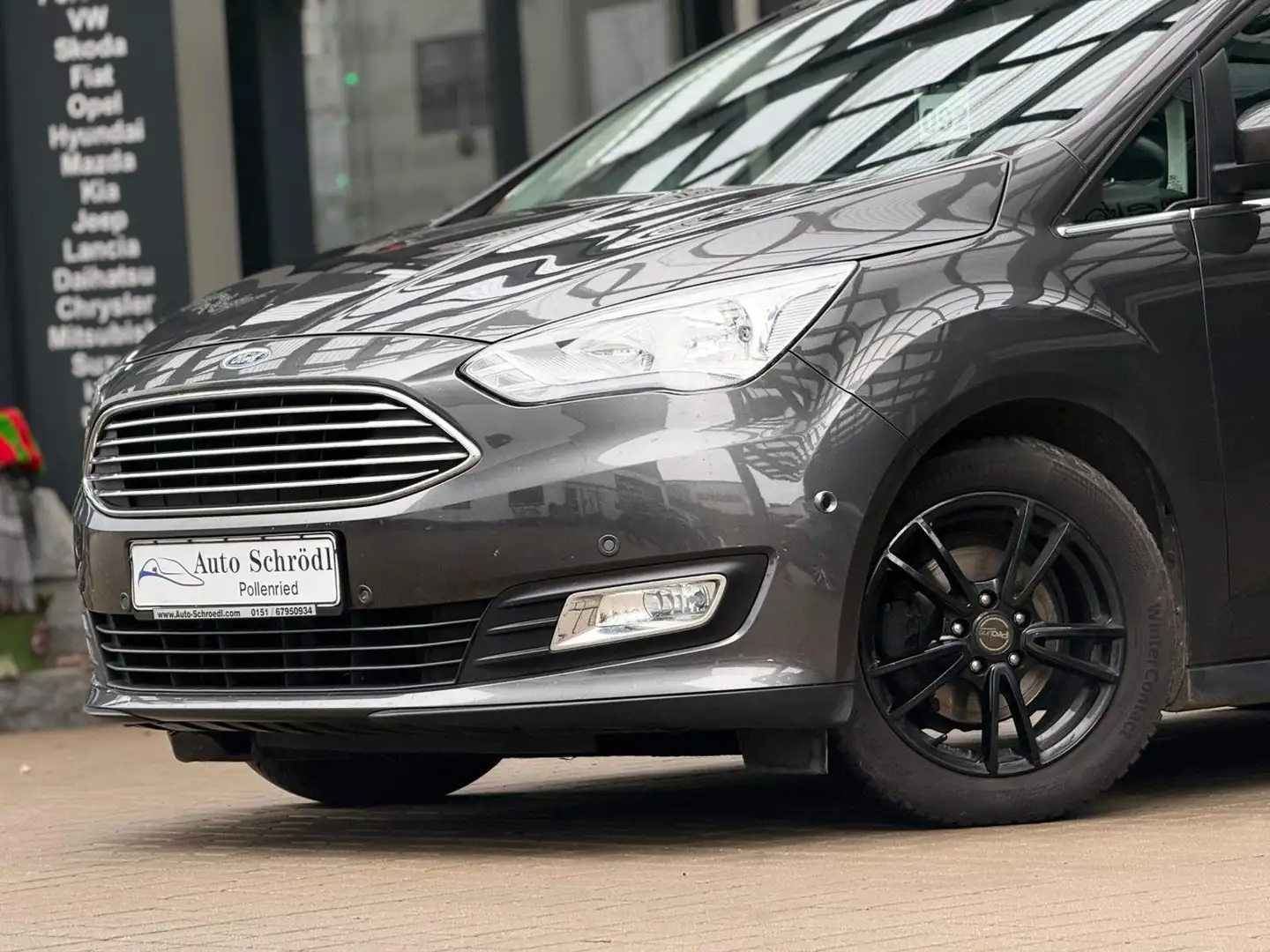 Ford C-Max Titanium 1.5 TDCi, AHK, Kamera, Navi, KeyFree Grau - 2