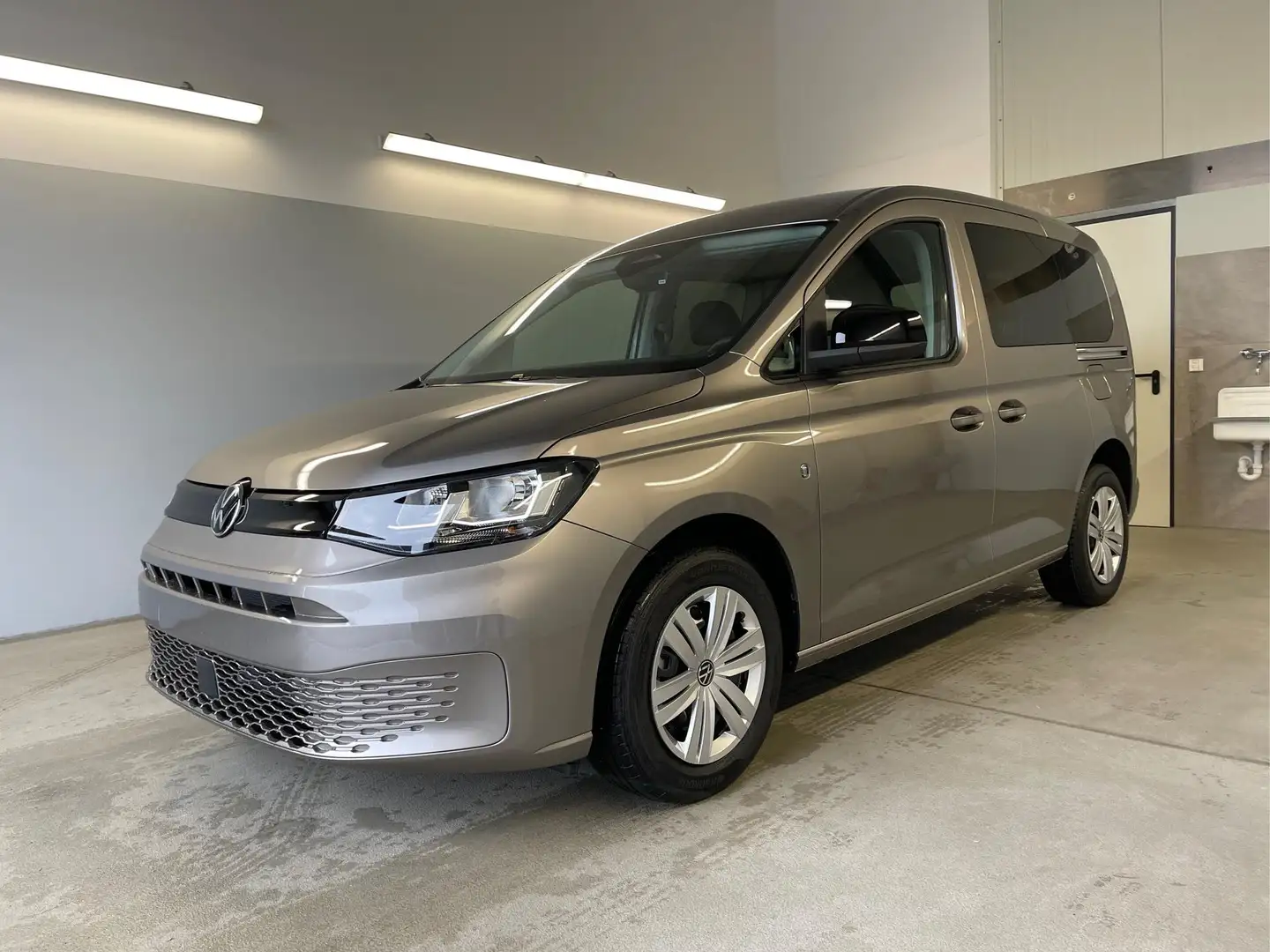 Volkswagen Caddy 1.5 TSI GV5+AHK+Climatronic+App-Connect+Winterp... Beige - 1