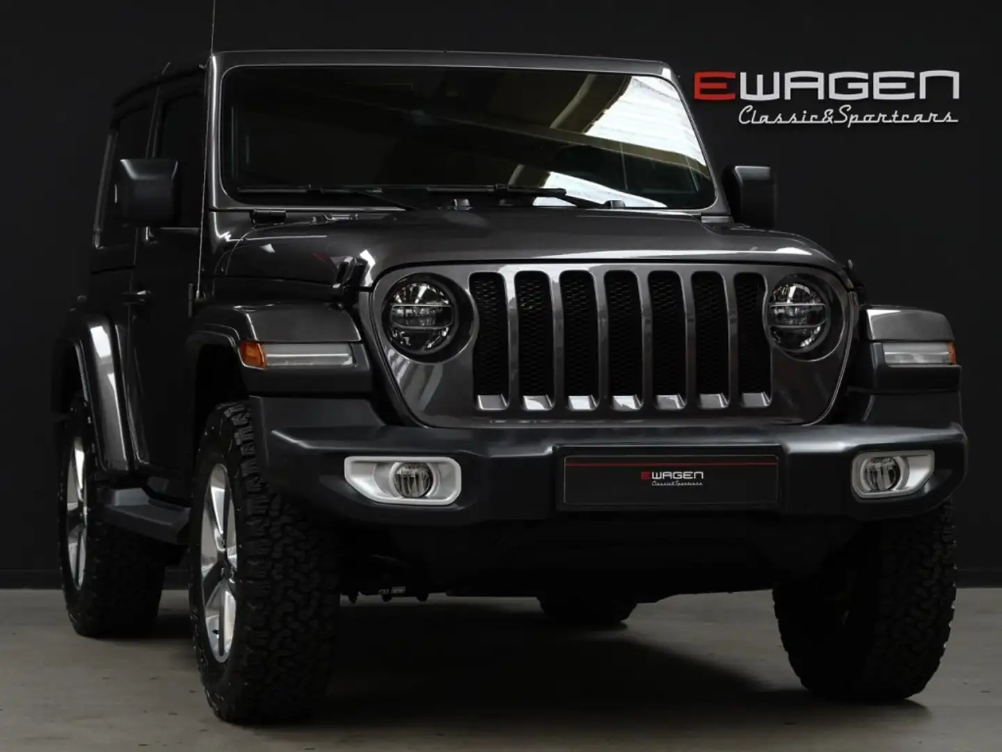 Jeep Wrangler 2.0T GME Sahara 8ATX 197KW Gris - 1