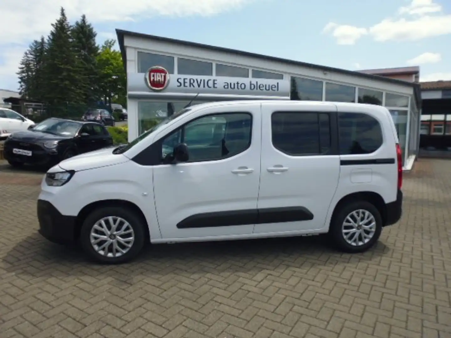Fiat Doblo 1.5BlueHDi/Kombi/PKWZulassung/LEDScheinwerfer/Navi Blanc - 1