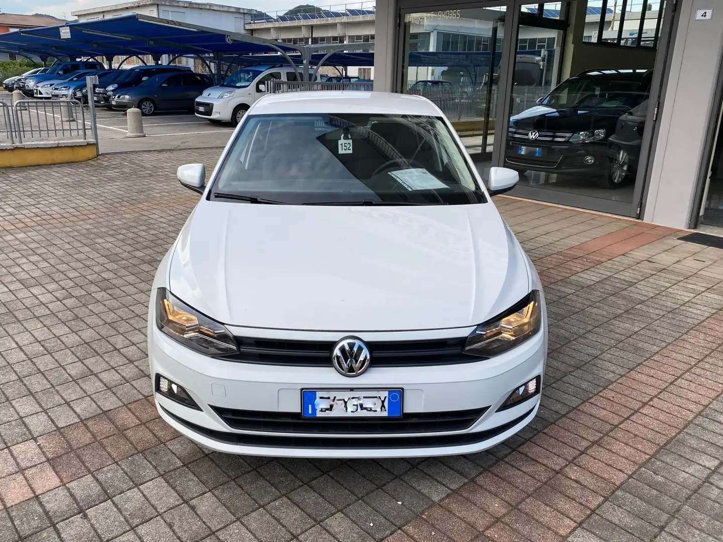 Volkswagen Polo 5p 1.0 tgi Trendline 90cv my19 Blanco - 2