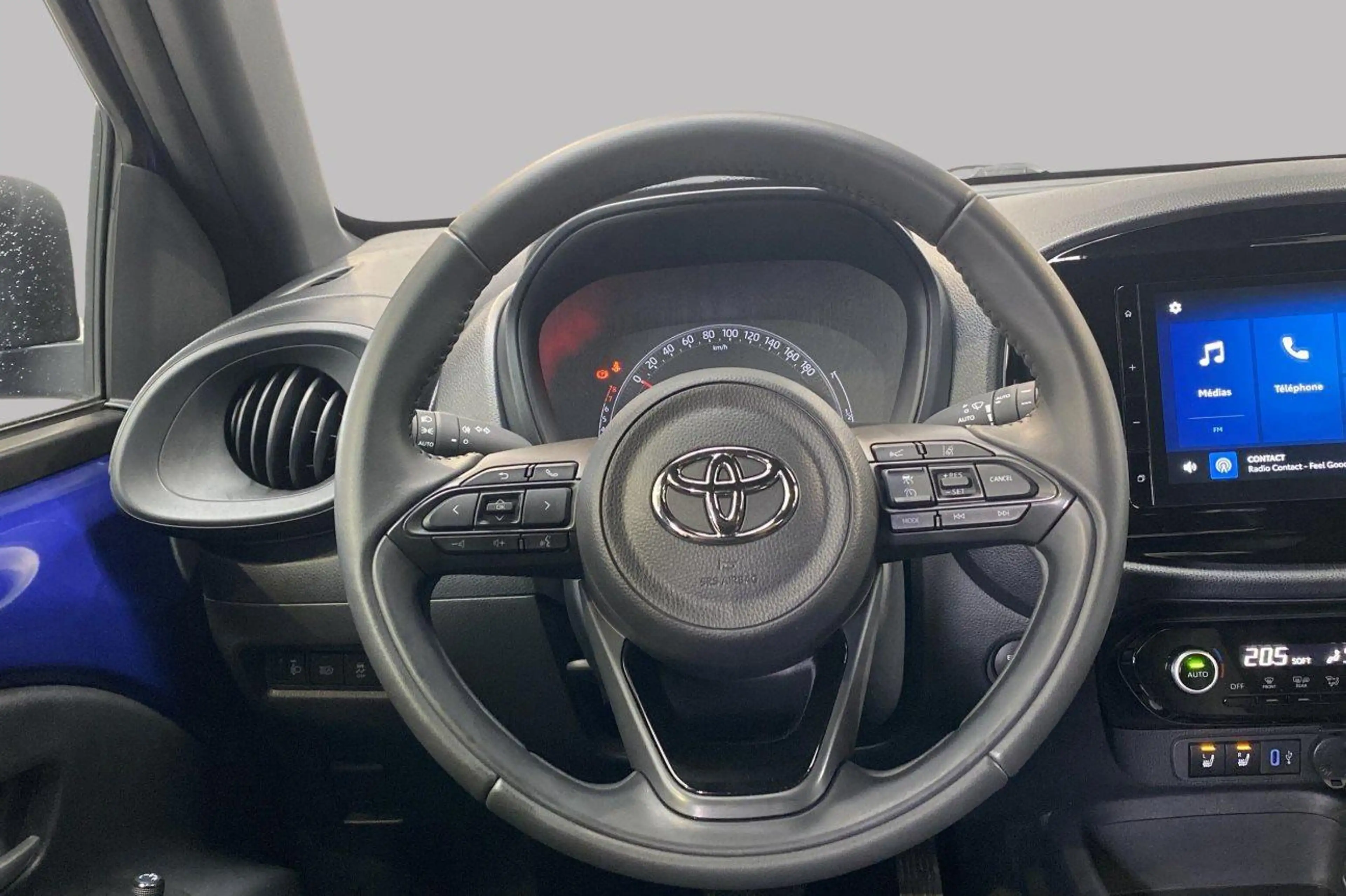Toyota Aygo X Play 1.0i*Boite Auto Caméra de recul — photo 12