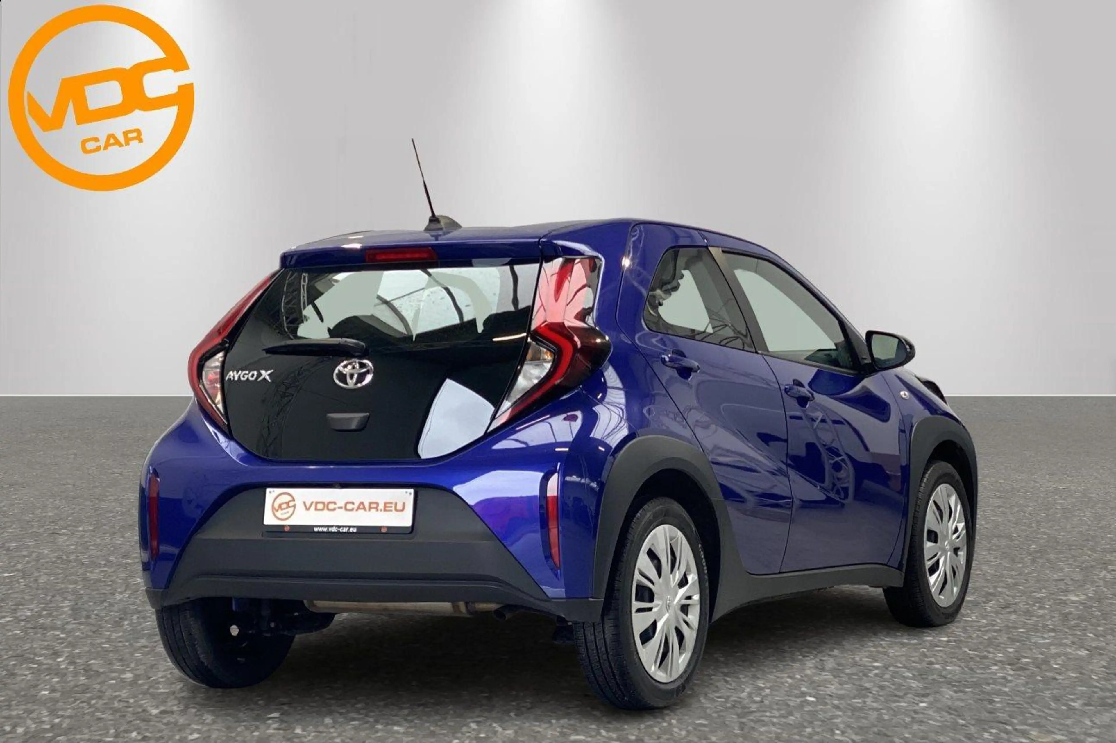 Toyota Aygo X Play 1.0i*Boite Auto Caméra de recul — photo 3
