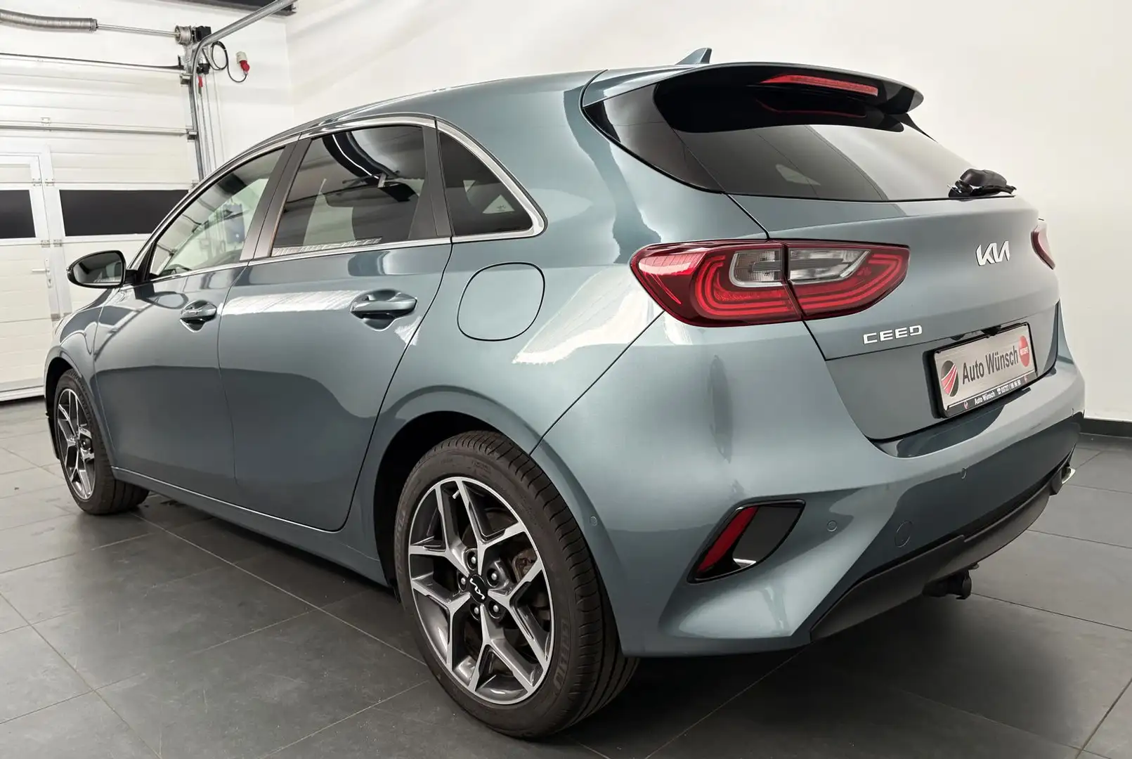 Kia Ceed / cee'd 1.5 T-GDi DCT Sitz-/LR-Hzg#R-Kamera#AHK Grijs - 2