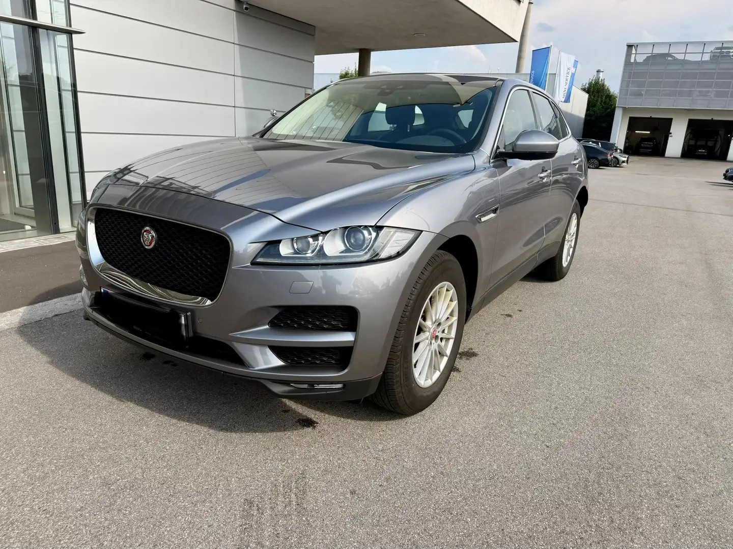 Jaguar F-Pace 20d AWD Prestige Aut. FINANZIERUNG Möglich - 1