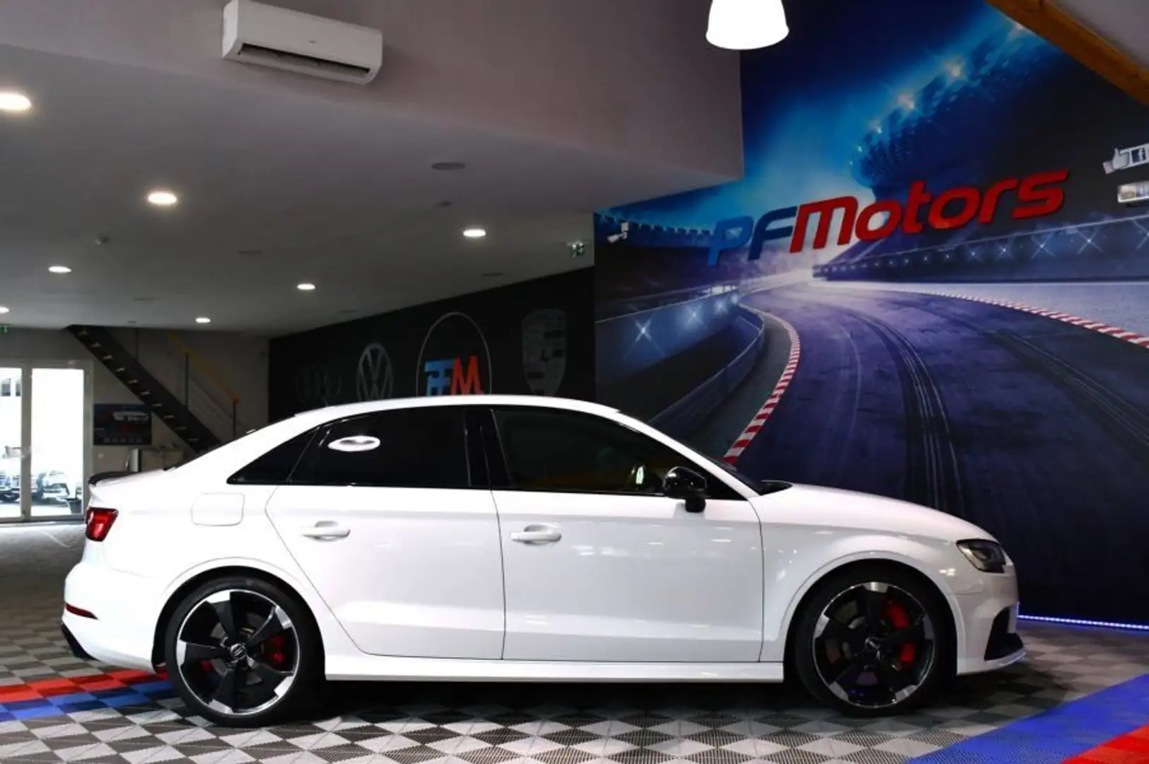 Audi RS3 Berline 2.5 TFSI 400 Quattro S-Tronic 7 GPS Virtua Blanc - 2