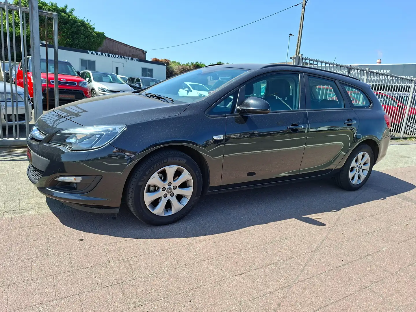 Opel Astra Sports Tourer 1.4 Turbo Ultimate Edition Zwart - 2