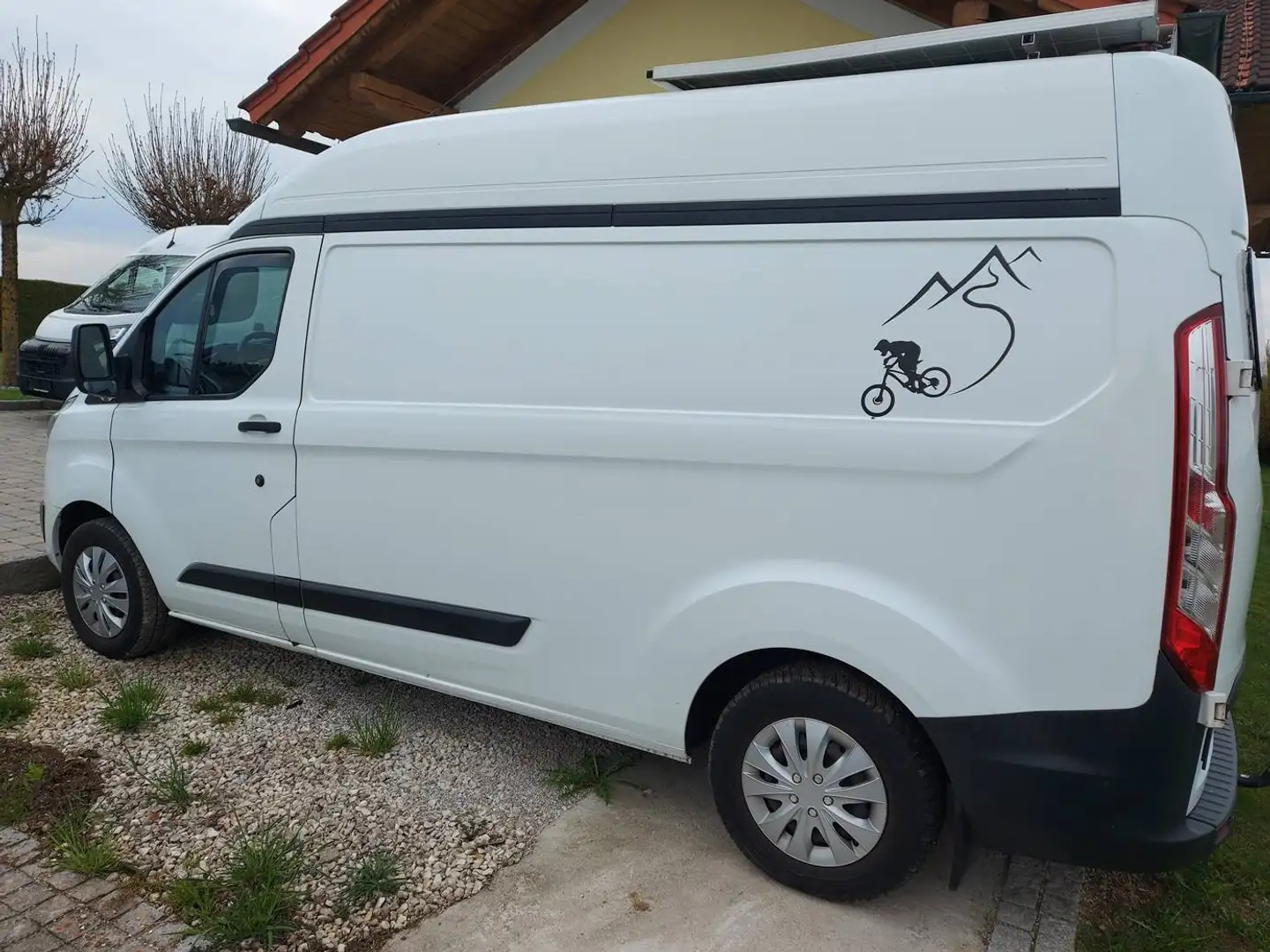Ford Transit Bus Transit Minibus 2,2 TDCi L2H2 350 Ambiente Ambiente Weiß - 1