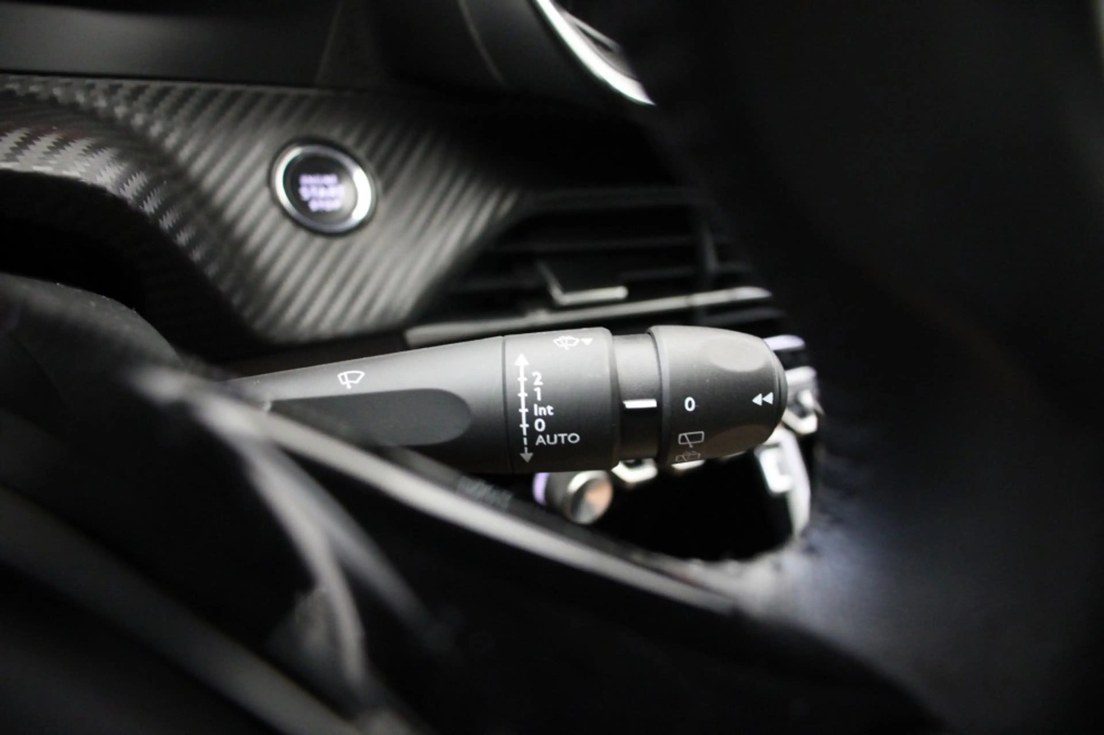 Peugeot e-208 Active 50 kWh - Carplay, Navi, Cruise — photo 26