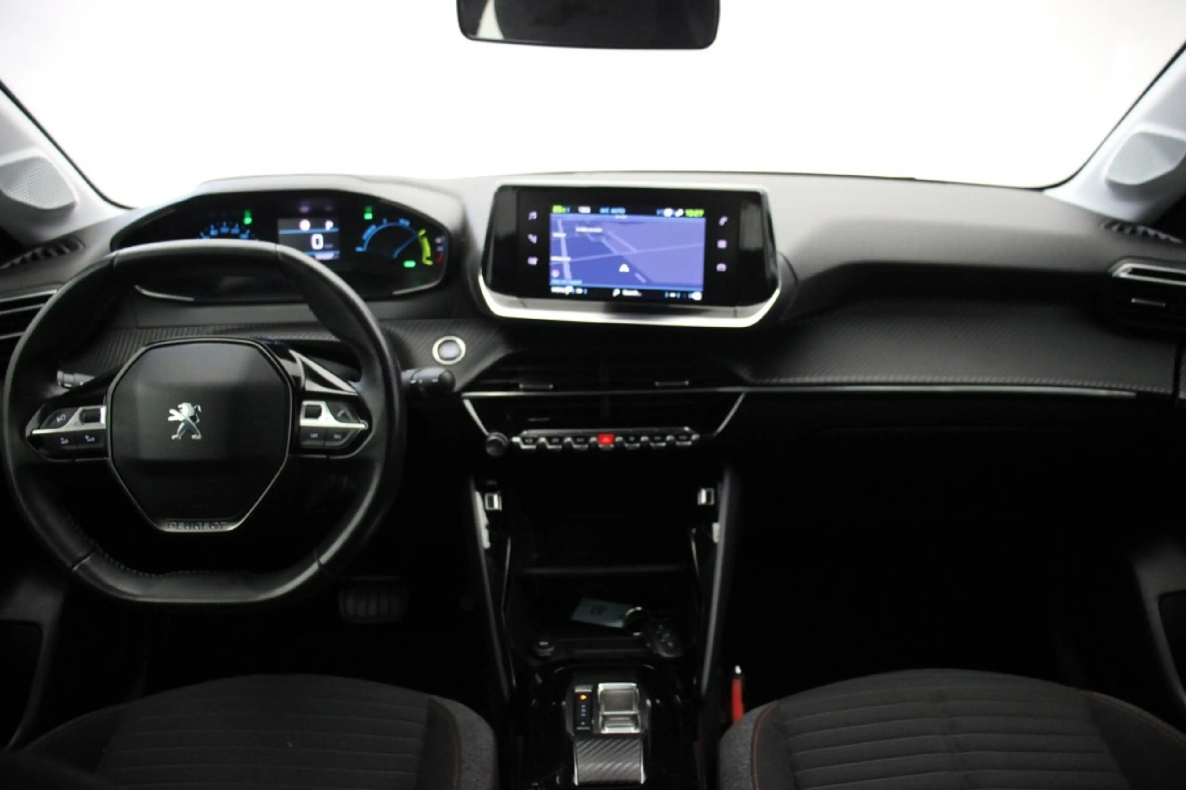 Peugeot e-208 Active 50 kWh - Carplay, Navi, Cruise — photo 3