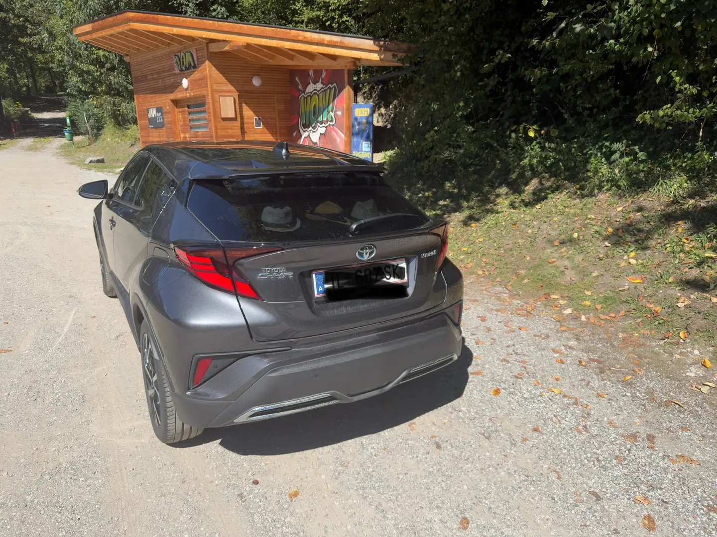 Toyota C-HR C-HR 2,0 Hybrid C-ULT CVT C-ULT Grau - 2