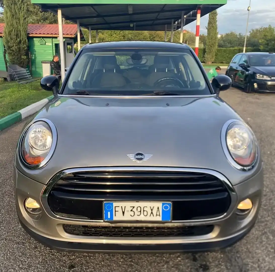MINI Cooper D Mini 1.5 Cooper D 5p Gris - 2