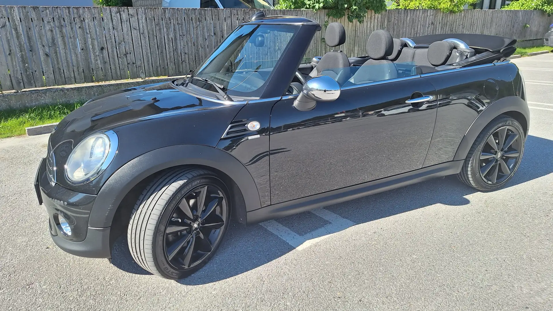 MINI Cooper Cabrio MINI COOPER Cabrio Austrian Chili 1,6 Austrian Nero - 1