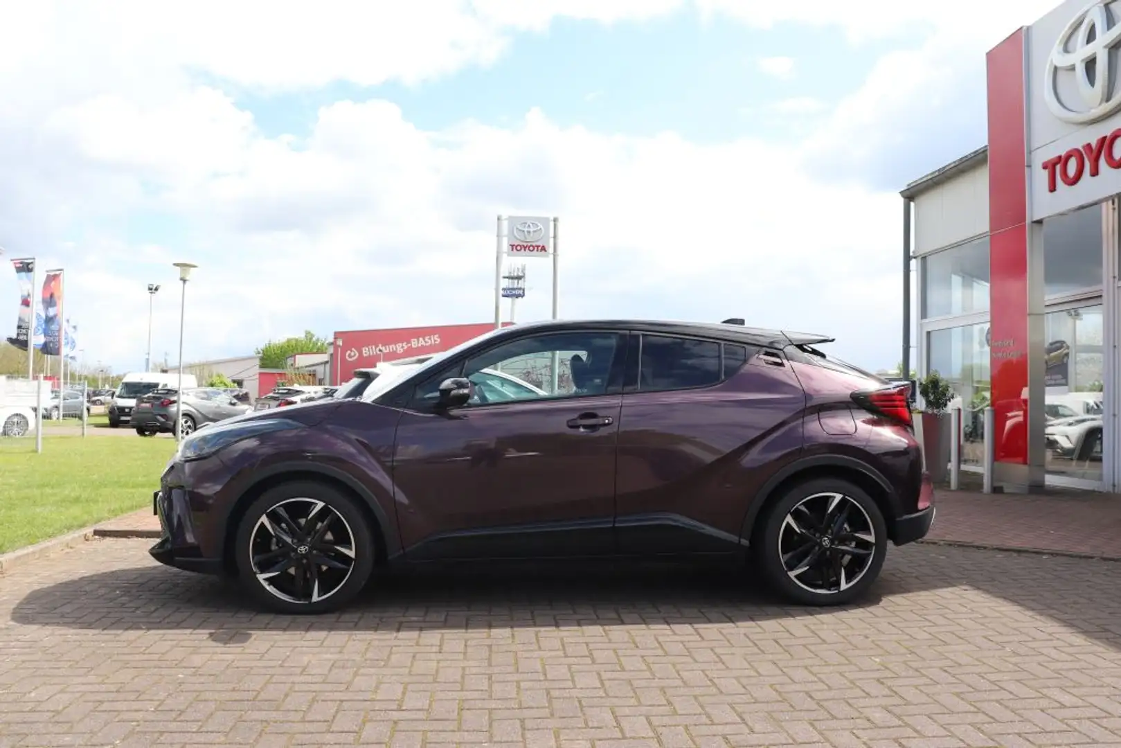Toyota C-HR 2.0 Hybrid GR Sport Burdeos - 2