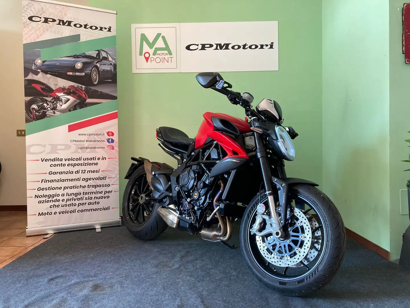 MV Agusta Dragster ROSSO Rosso - 2