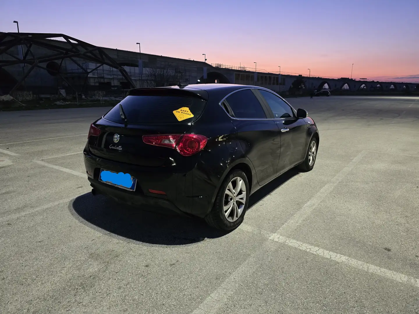 Alfa Romeo Giulietta Giulietta III 2010 1.4 t. Distinctive 120cv GPL Nero - 2