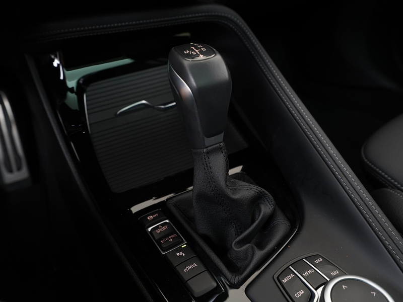 BMW X2 xDrive25e M Sport | Panoramadak | Zondag Open! — photo 11
