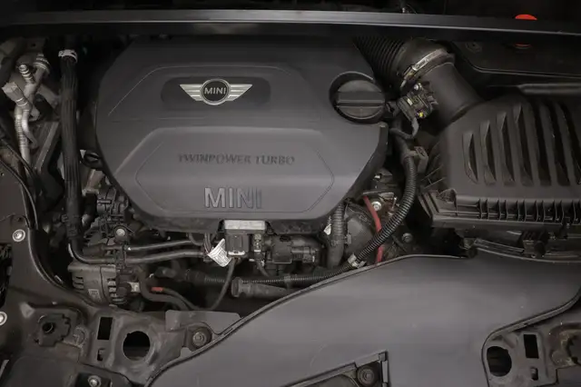 Mini Countryman view 20