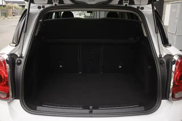 Mini Countryman view 19