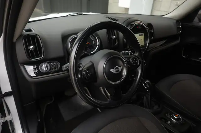 Mini Countryman view 15