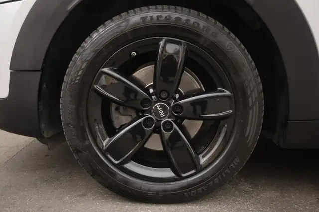 Mini Countryman view 5