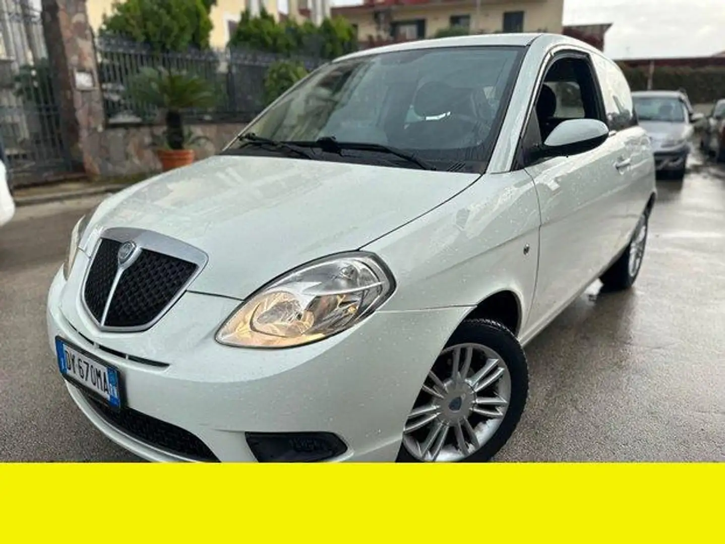 Lancia Ypsilon - 1