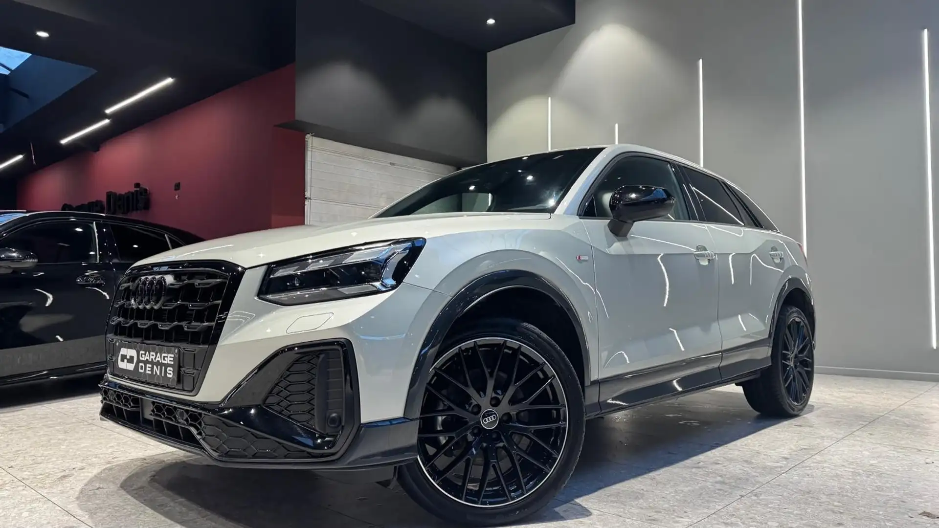 Audi Q2 S-line**Camera**Led**Garantie** Argent - 1