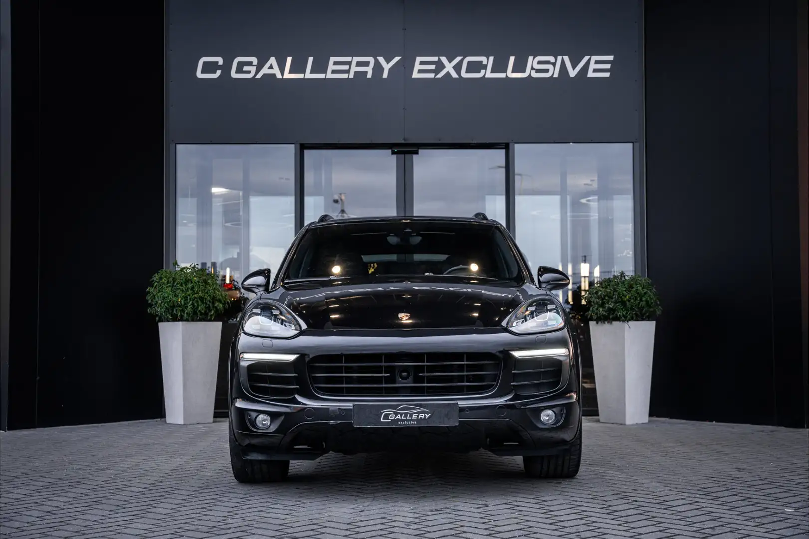 Porsche Cayenne 3.0 S E-Hybrid - Panorama l NAP l Memory l Trekh. Zwart - 2