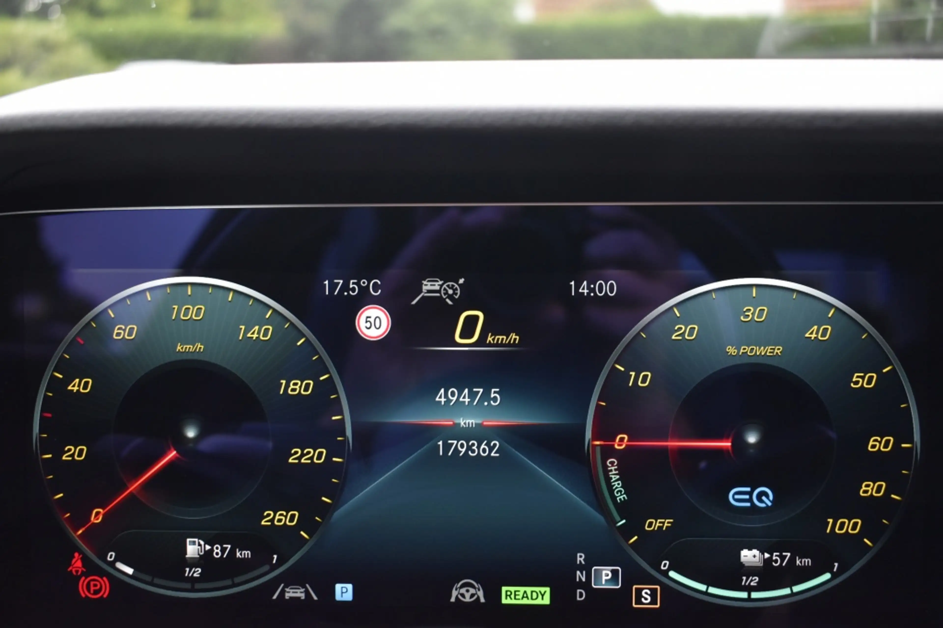 Mercedes-Benz E 300 de 4M. Av.garde — photo 16