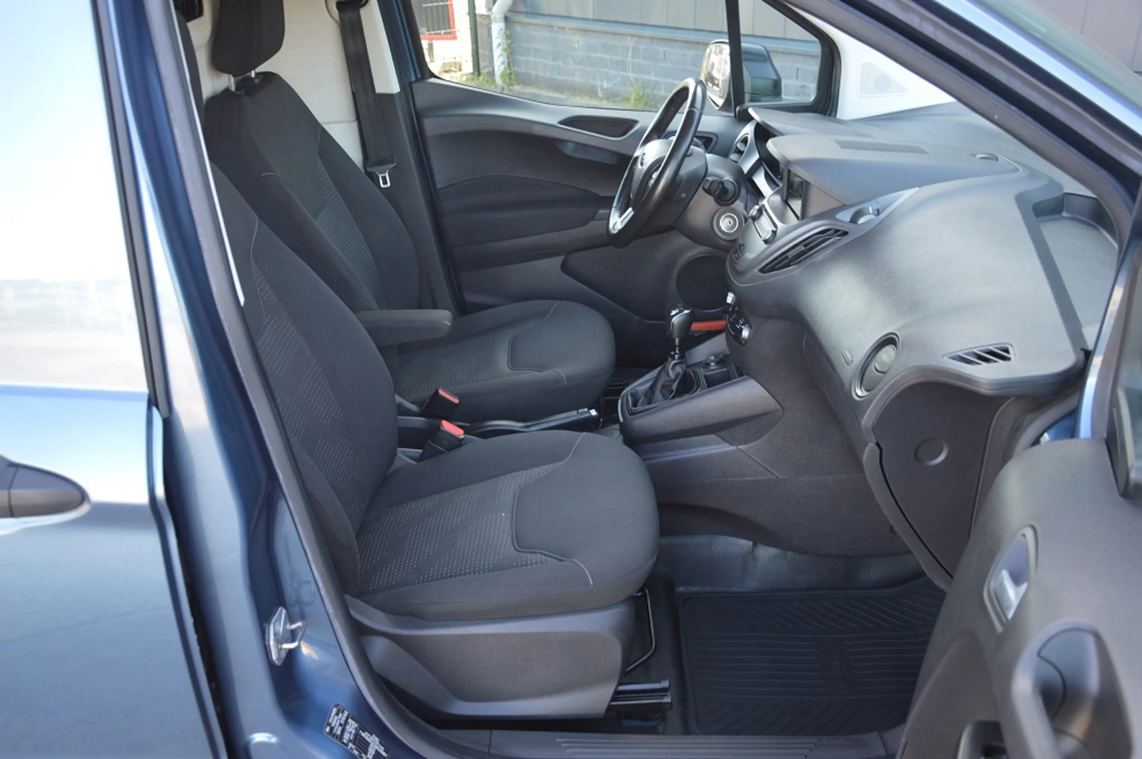 Ford Transit Courier 1.5 TDCI Euro 6 Trend Duratorq S&S Airco Schuifdeu — photo 6