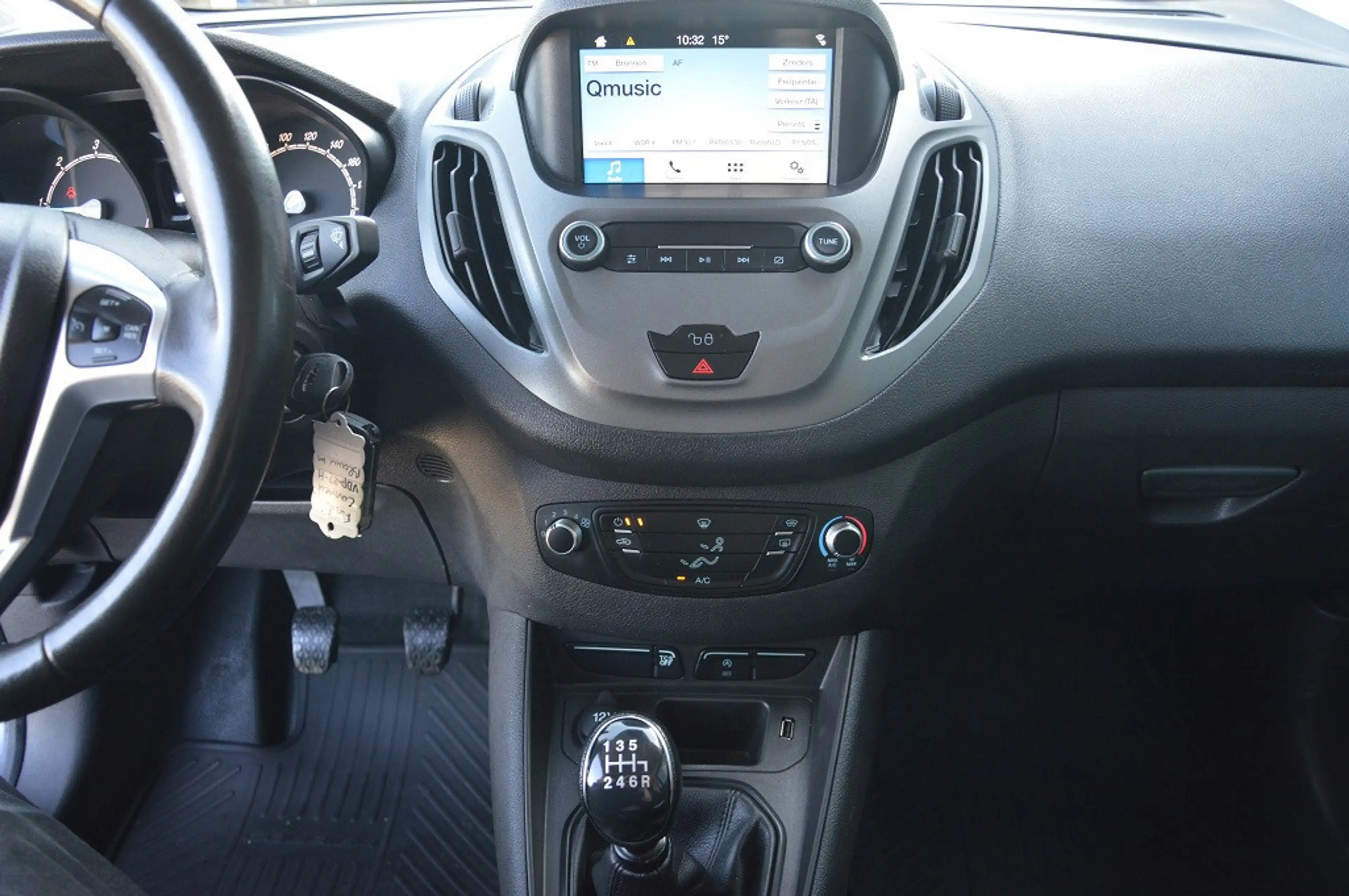 Ford Transit Courier 1.5 TDCI Euro 6 Trend Duratorq S&S Airco Schuifdeu — photo 7