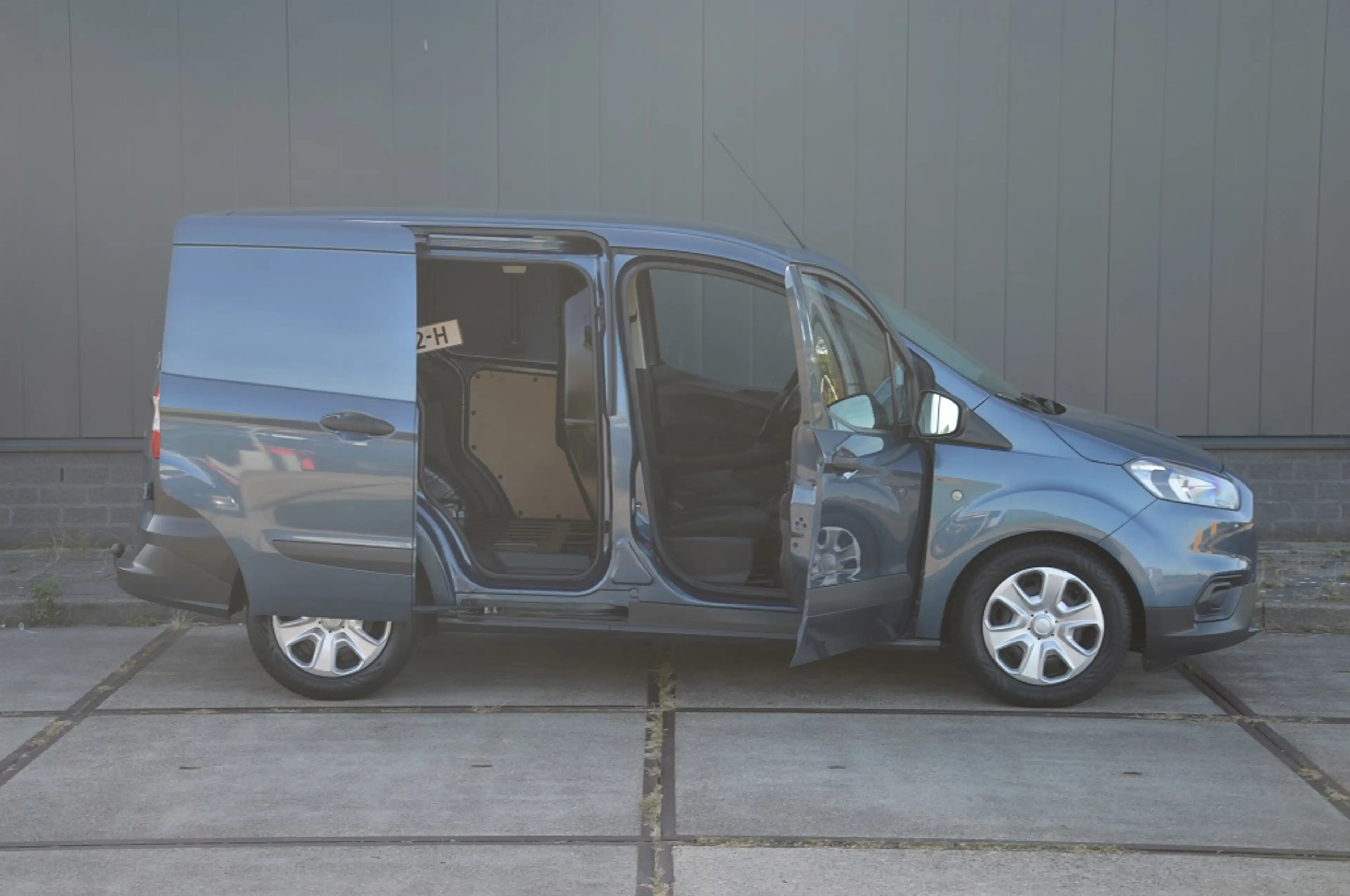 Ford Transit Courier 1.5 TDCI Euro 6 Trend Duratorq S&S Airco Schuifdeu — photo 4
