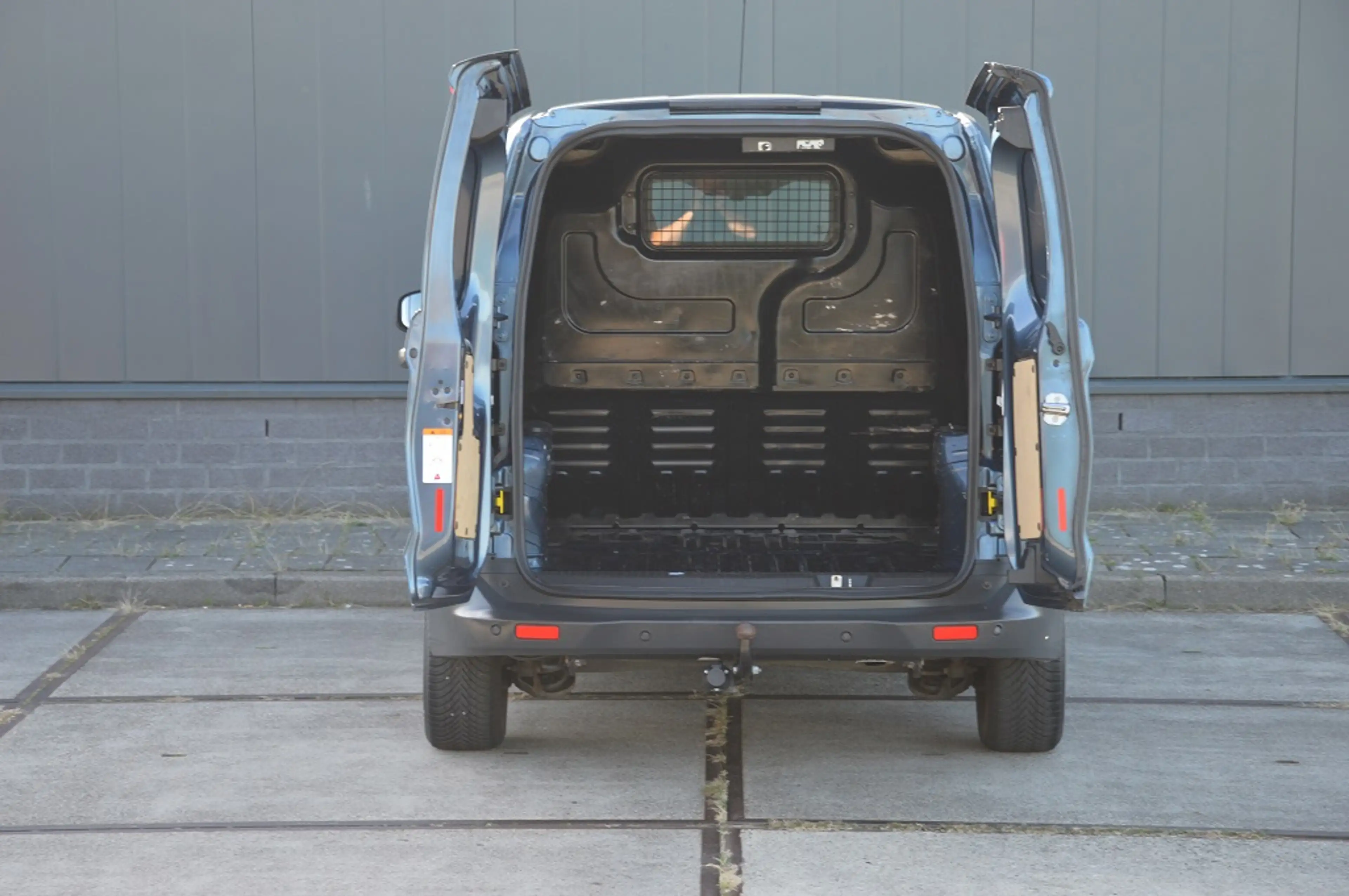 Ford Transit Courier 1.5 TDCI Euro 6 Trend Duratorq S&S Airco Schuifdeu — photo 3